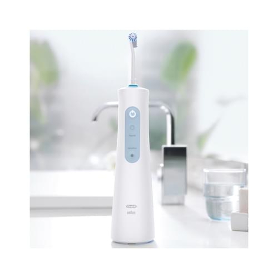 Braun_Braun Oral-B AquaCare 4_1.jpeg